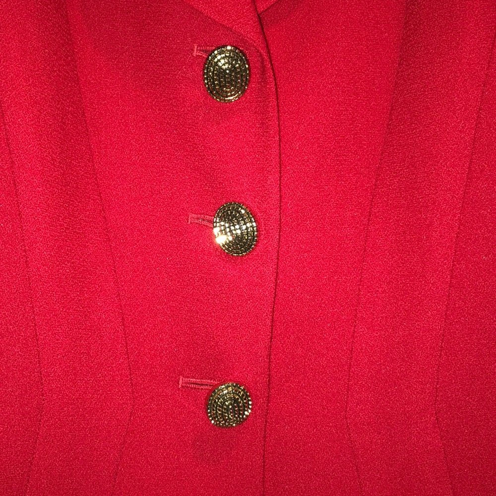 *24 hour SALE*Beautiful Red Kasper 2 pc suit - Picture 2 of 4
